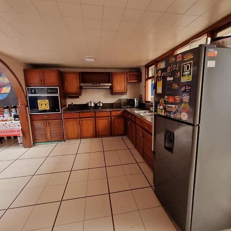 Acogedor Hostal Usaquen La Parada Del Tren Богота Екстериор снимка