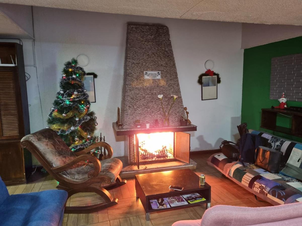 Acogedor Hostal Usaquen La Parada Del Tren Богота Екстериор снимка